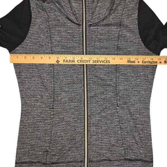 Lululemon Yoga Jacket - Picture 7 of 8